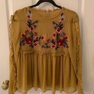 Women’s Zara top